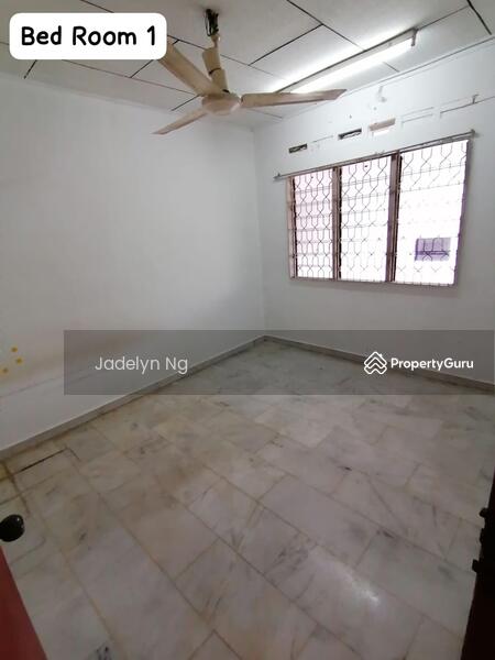 For Sale - Tampoi Taman Dahlia