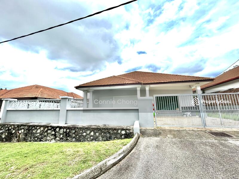 For Sale - S2 PARK AVENUE SINGLE STOREY BUNGALOW