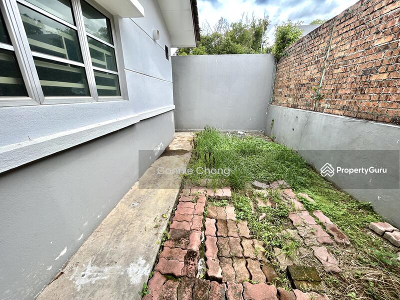 For Sale - S2 PARK AVENUE SINGLE STOREY BUNGALOW