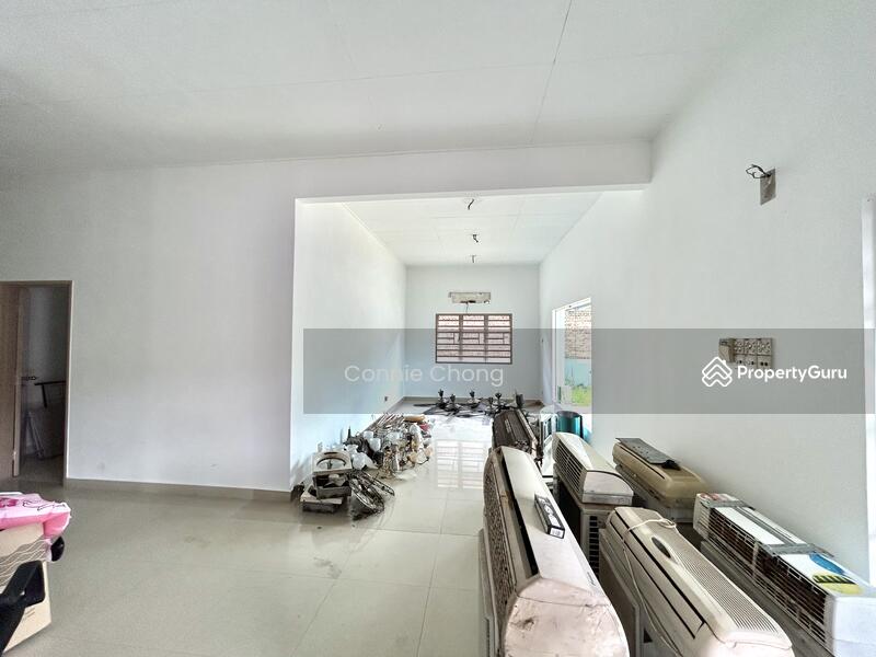 For Sale - S2 PARK AVENUE SINGLE STOREY BUNGALOW