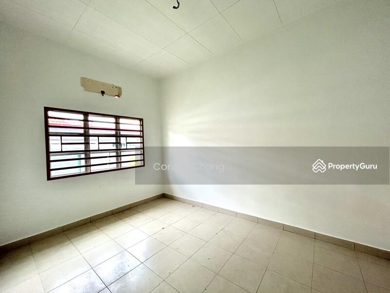 For Sale - S2 PARK AVENUE SINGLE STOREY BUNGALOW