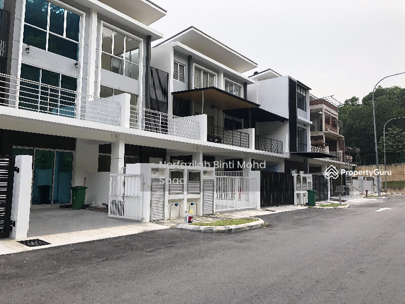 For Sale - Facing Open,renovated, 3 storey bayu height 2,Seri kembangan