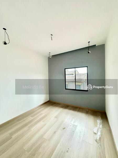 Untuk Dijual - Pasir Gudang Taman Air Biru Refurbish Renovated 2 Storey Terrace 5bed