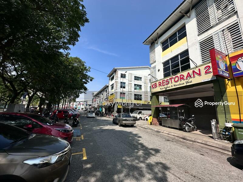 For Sale - Bandar Tun Razak