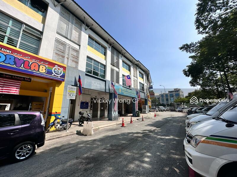 For Sale - Bandar Tun Razak