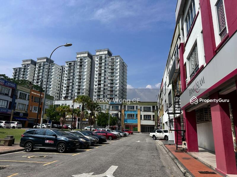 For Sale - Bandar Tun Razak