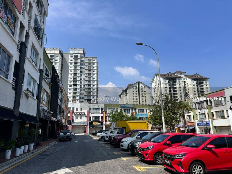 For Sale - Bandar Tun Razak