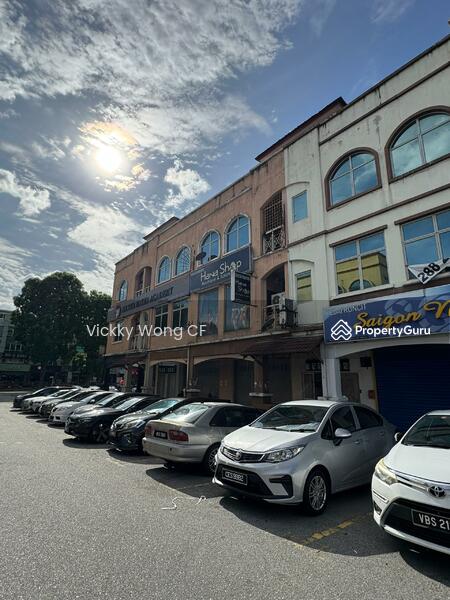 For Sale - Bandar Tun Razak