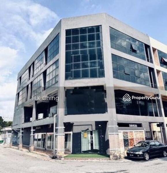 For Rent - Corner 35x75 Ground Floor Shop Kayu Ara Petaling Jaya