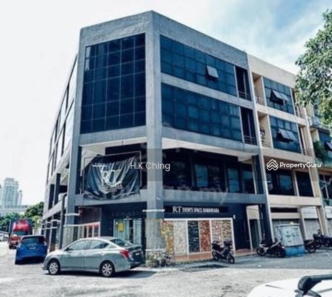 For Rent - Corner 35x75 Ground Floor Shop Kayu Ara Petaling Jaya