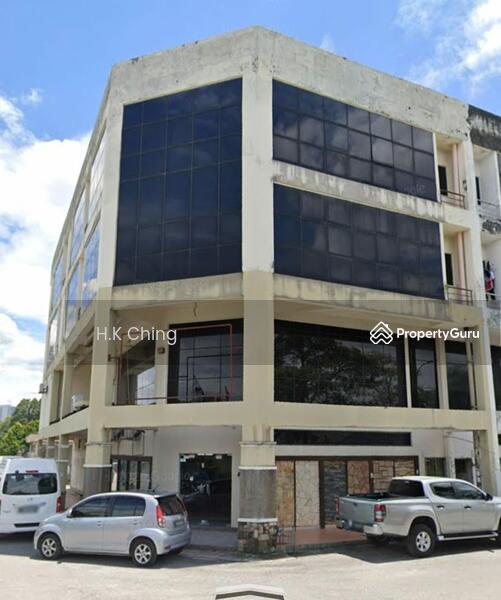 For Rent - Corner 35x75 Ground Floor Shop Kayu Ara Petaling Jaya