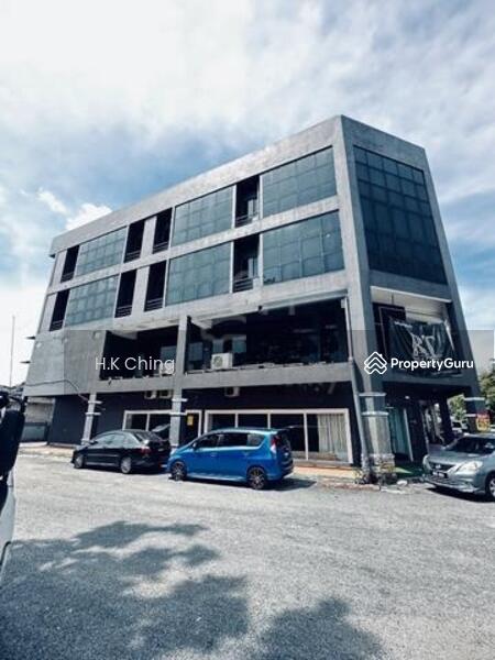 For Rent - Corner 35x75 Ground Floor Shop Kayu Ara Petaling Jaya