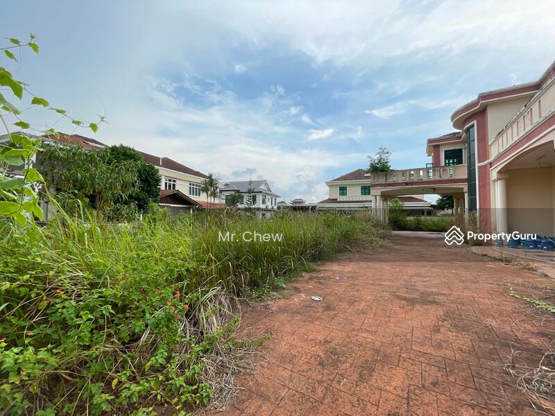 For Sale - Bungalow at Kota Warisan