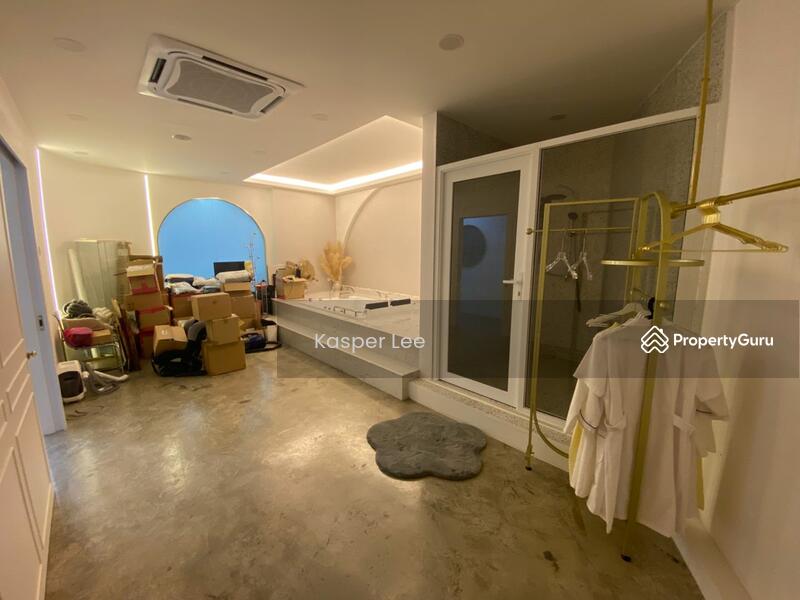 For Sale - Austin V Square