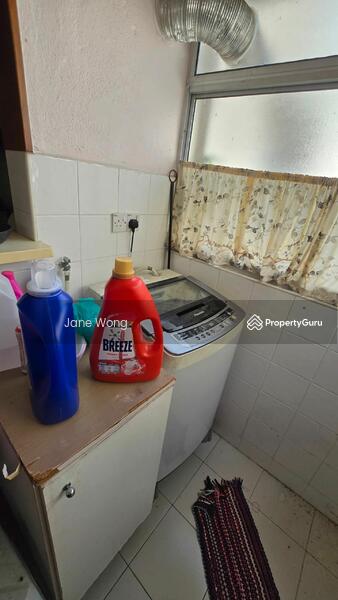Untuk Disewa - Puncak Nusa Kelana