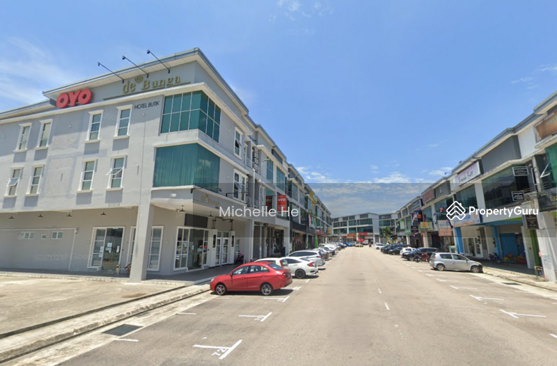 For Sale - Dataran Larkin/ 3 Storey Shoplot/ For Sale