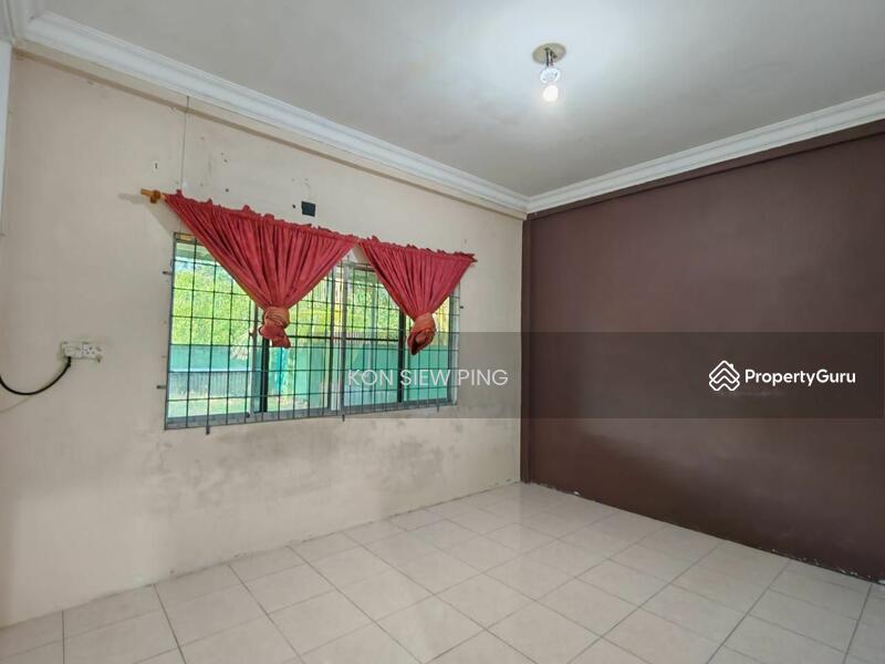 Untuk Dijual - Terraced House at Siburan