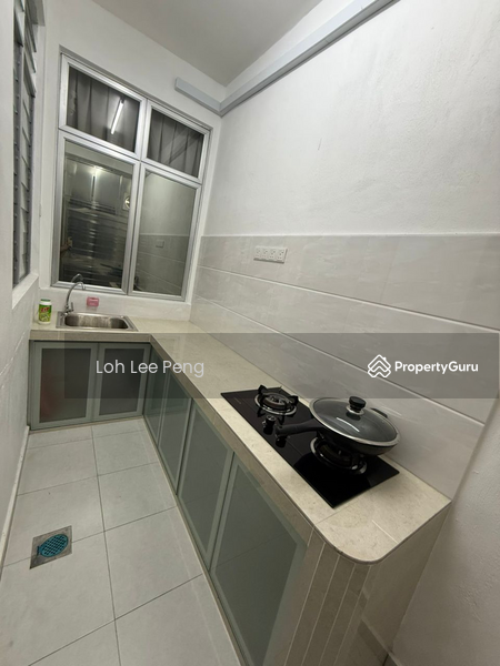 For Rent - Townhouse at Taman Kempas Utama