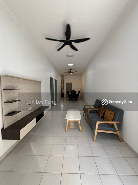 For Rent - Townhouse at Taman Kempas Utama