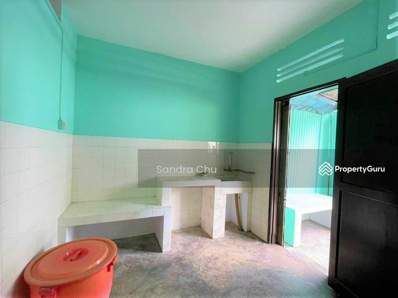 For Sale - 1-storey Terraced House at Kampung Baru Kundang