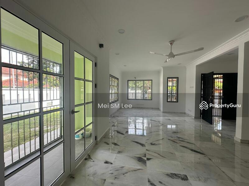 Damai Kasih, Cheras Living Room