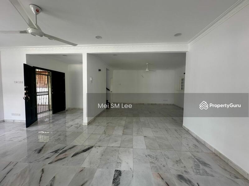 Damai Kasih, Cheras Living Room