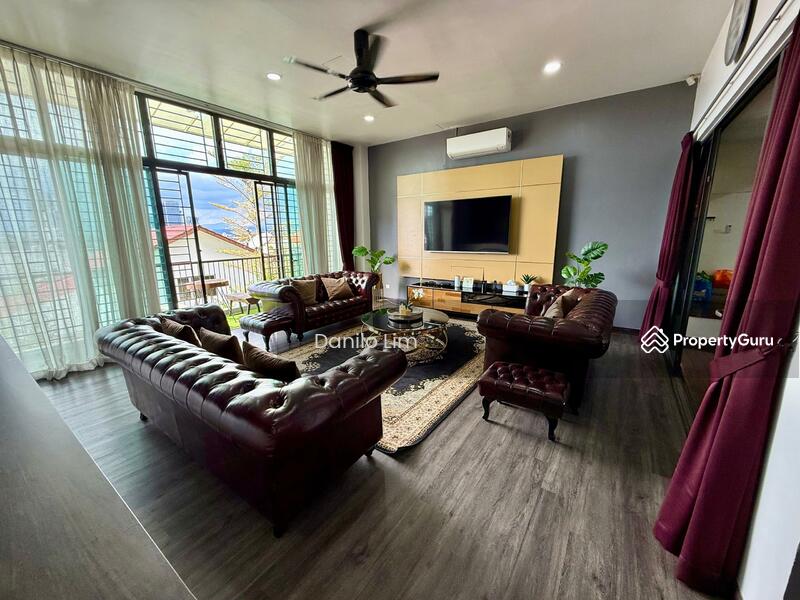 For Sale - Bukit Mandarina, 2.5 Sty, 24x80, 180' KL View, Fully Renovated, Good Condition