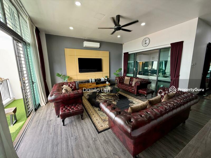 For Sale - Bukit Mandarina, 2.5 Sty, 24x80, 180' KL View, Fully Renovated, Good Condition