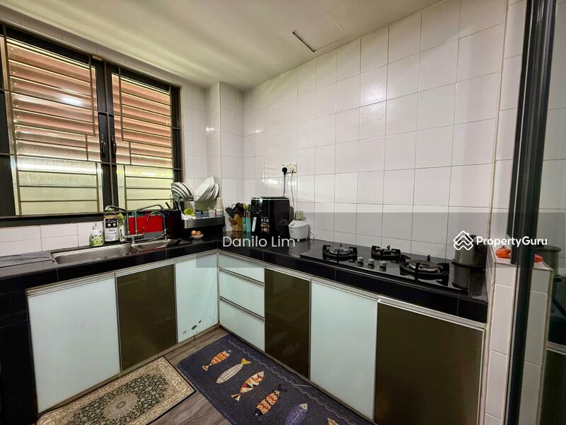 For Sale - Bukit Mandarina, 2.5 Sty, 24x80, 180' KL View, Fully Renovated, Good Condition