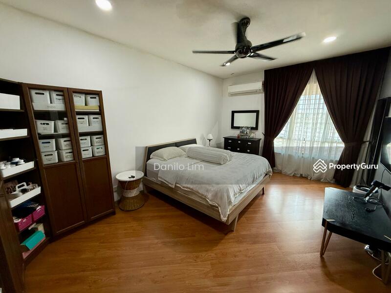 For Sale - Bukit Mandarina, 2.5 Sty, 24x80, 180' KL View, Fully Renovated, Good Condition