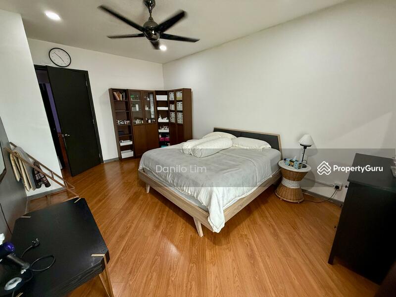 For Sale - Bukit Mandarina, 2.5 Sty, 24x80, 180' KL View, Fully Renovated, Good Condition