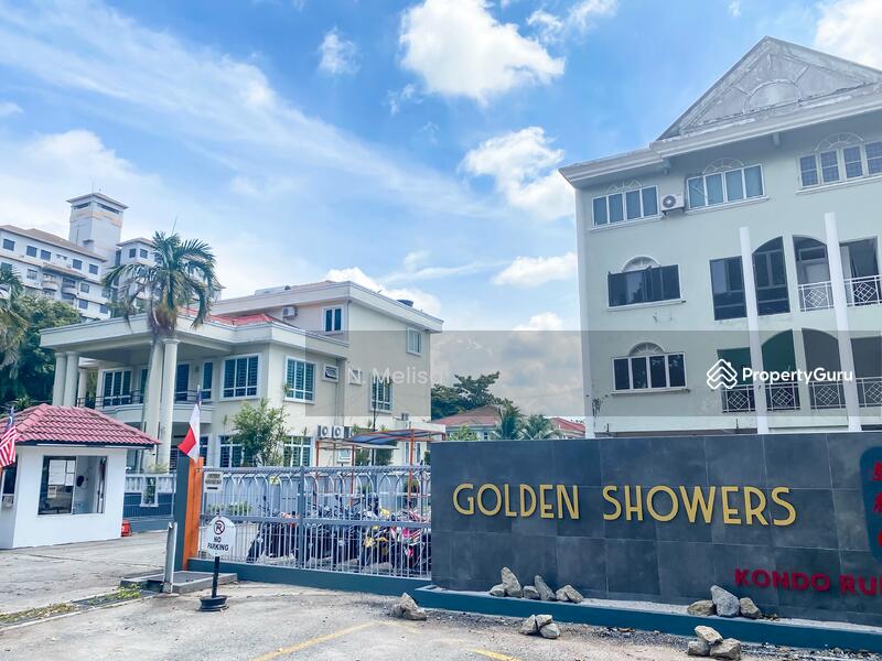 Untuk Dijual - Golden Showers (Kondo Ruby)