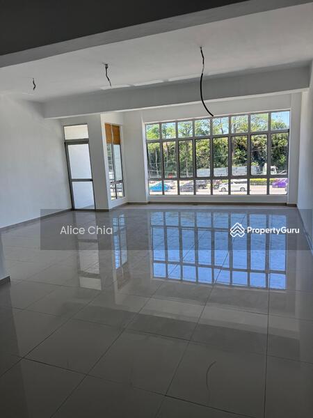 For Rent - Taman Teratai skudai kangkar pulai Facing Main road 1st floor &2nd floor shop RENT