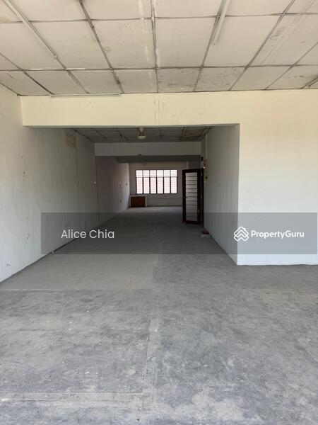 For Rent - Taman Teratai skudai kangkar pulai Facing Main road 1st floor &2nd floor shop RENT