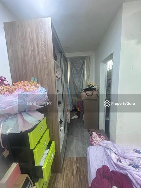 Untuk Dijual - Johor Bahru Taman Molek Renovated 1.5 Storey Terrace 4bed
