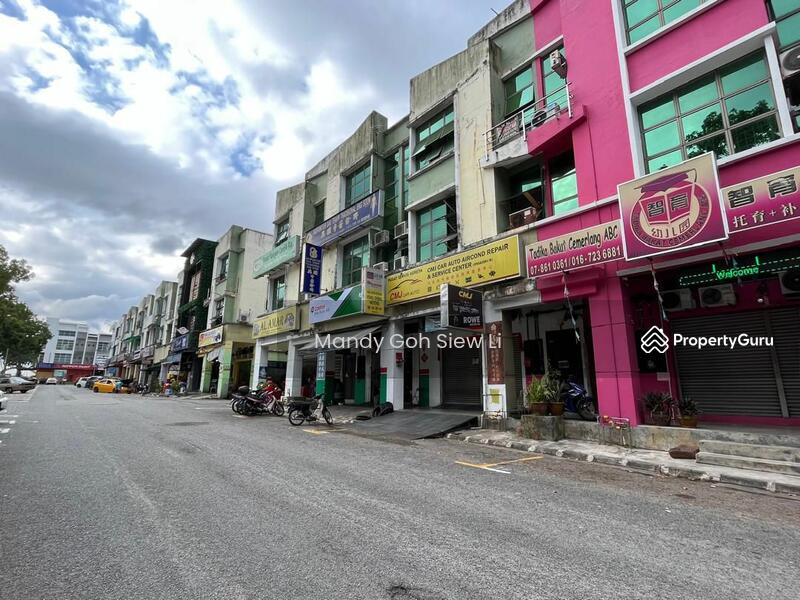 For Rent - Ulu Tiram Taman Desa Cemerlang Shop Lot
