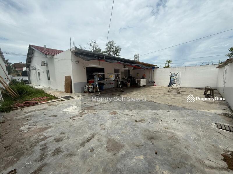 Untuk Dijual - Skudai Taman Sri Skudai Jalan Emas Single Storey Semi D