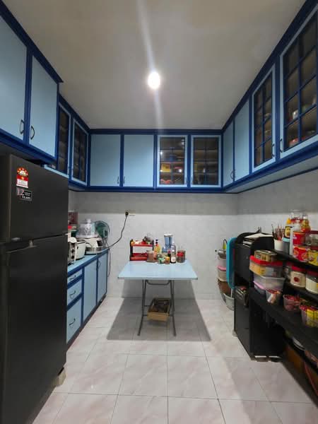 2-storey Terraced House for Sale in Taman Sri Putra (Tampoi) - Yucong . - Kitchen - PropertyGuru.com.my