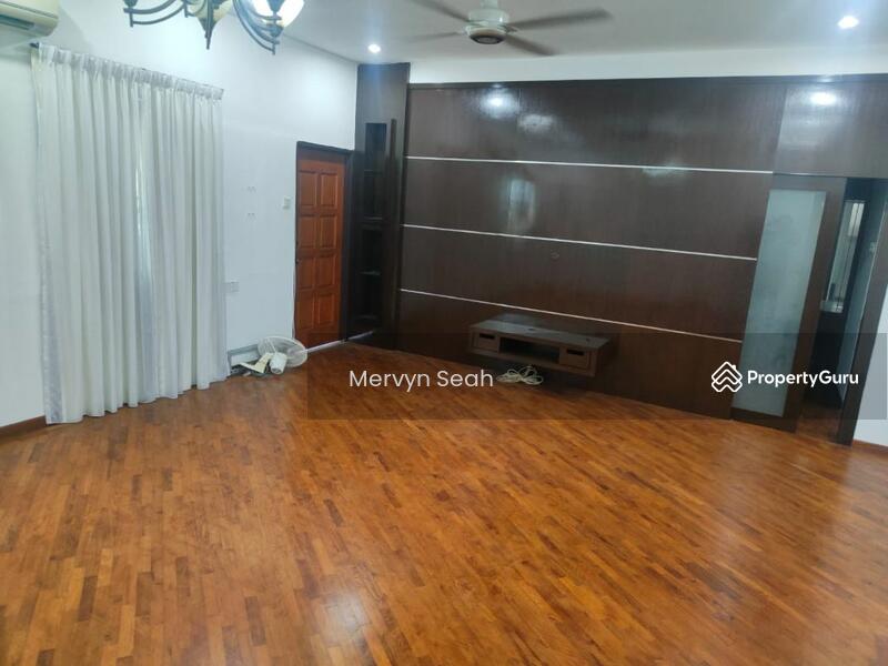 Untuk Dijual - JALAN BATU BUKIT