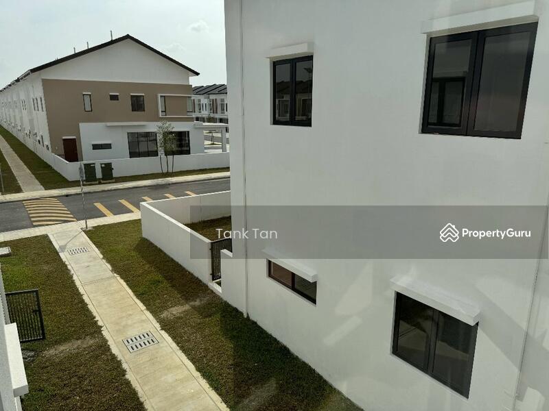 For Sale - Terraced House at Bandar Gamuda Cove