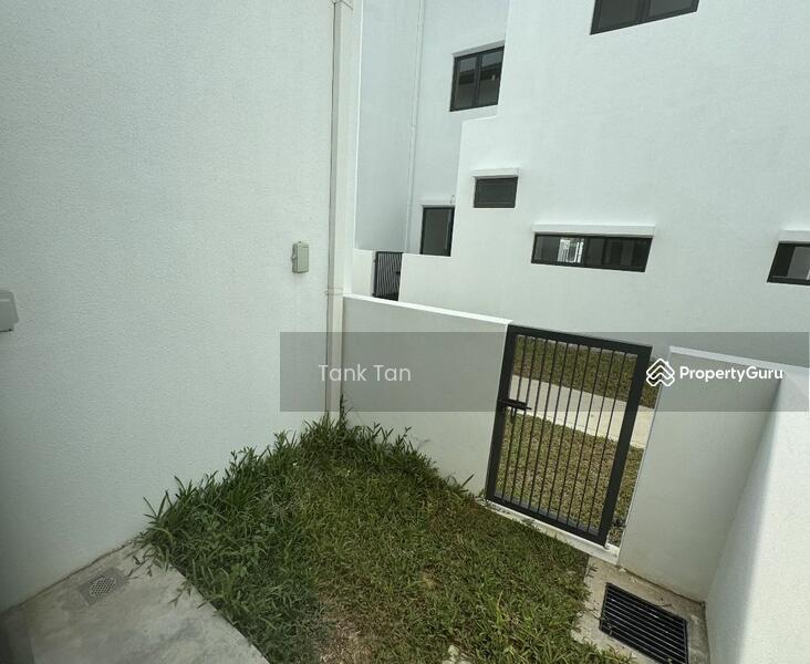 For Sale - Terraced House at Bandar Gamuda Cove