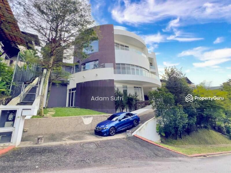 For Sale - 3.5-storey Terraced House at Country Heights Damansara