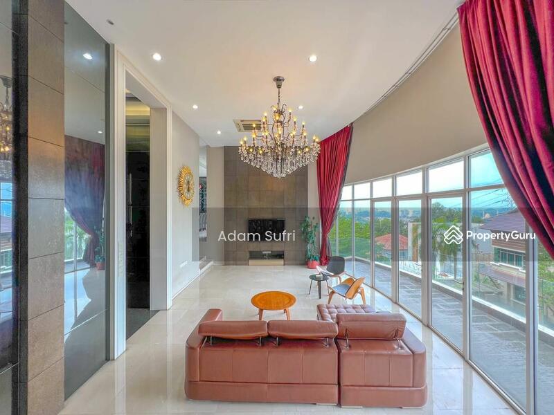 For Sale - 3.5-storey Terraced House at Country Heights Damansara