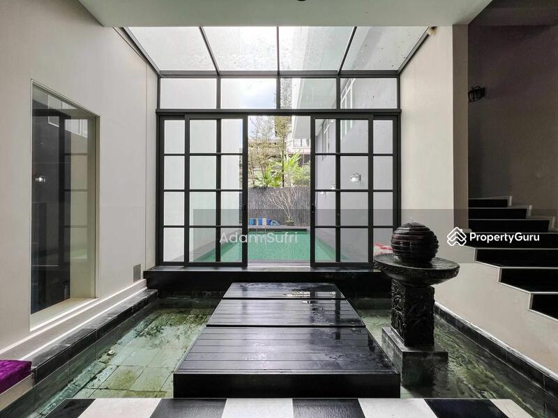 For Sale - 3.5-storey Terraced House at Country Heights Damansara