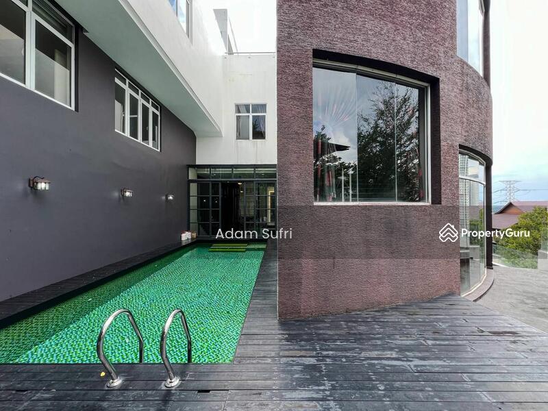 For Sale - 3.5-storey Terraced House at Country Heights Damansara