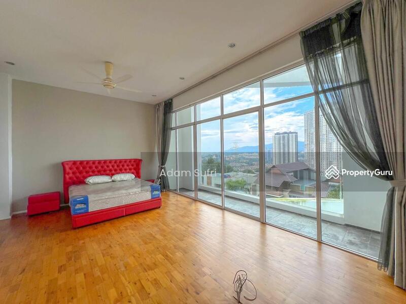 For Sale - 3.5-storey Terraced House at Country Heights Damansara