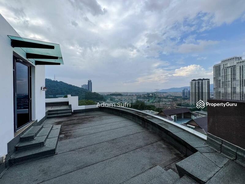 For Sale - 3.5-storey Terraced House at Country Heights Damansara