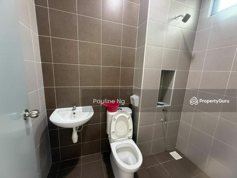 Untuk Disewa - 2-storey Terrace House at Taman Austin Duta