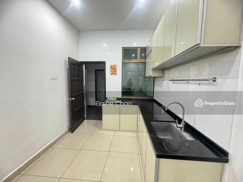 For Rent - Taman Impian Emas @ Double storey Terrace house