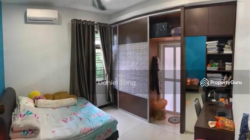 For Sale - Semi-Detached House at Taman Pulai Bayu